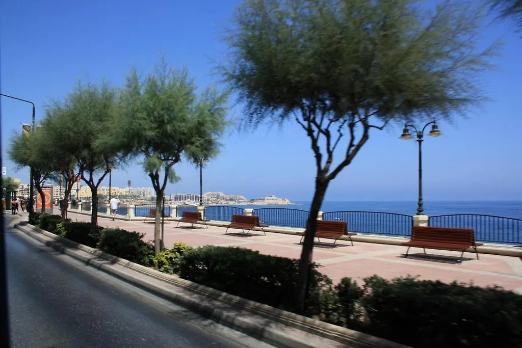Modern 2Br Apartment In Central St Julian'S Saint Julian's